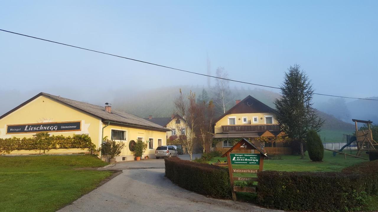 Weingut Lieschnegg Hotell Leutschach Eksteriør bilde
